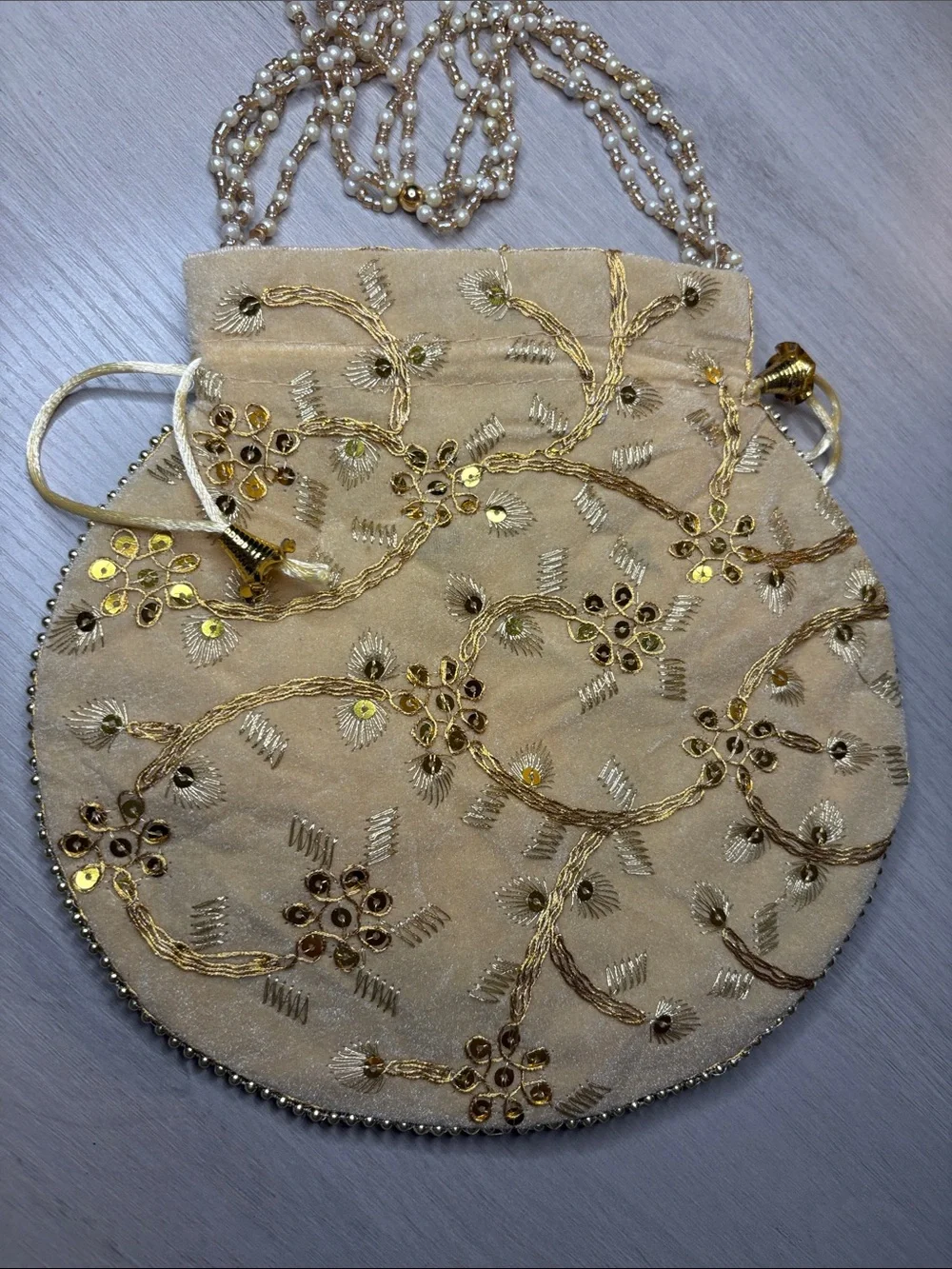 Hand made Embroidered Gold Drawstring Pouch‎